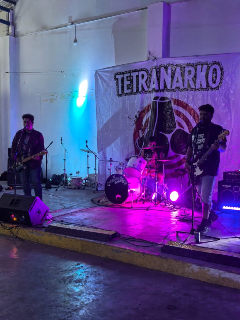 el_punk_no_se_rinde_1